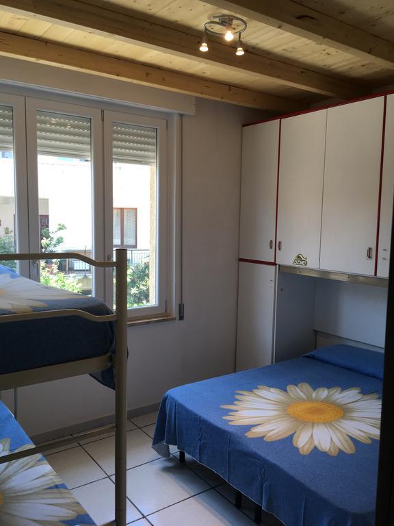 Appartamenti Marilu La Caletta Dış mekan fotoğraf